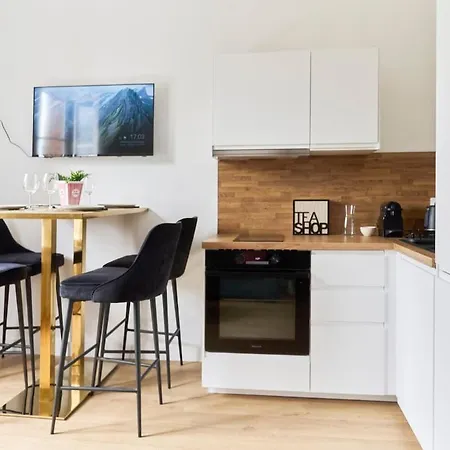 La Trilogie Choletaise Netflix, Prime Video, *