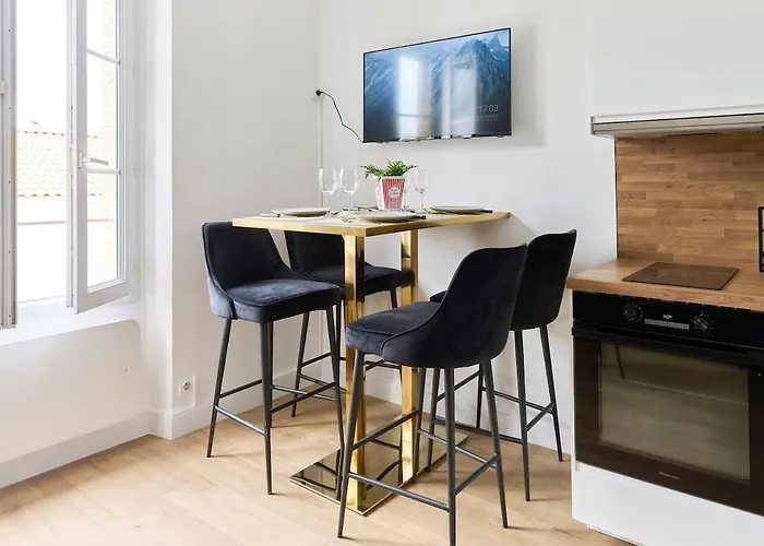 La Trilogie Choletaise Netflix, Prime Video, * 绍莱