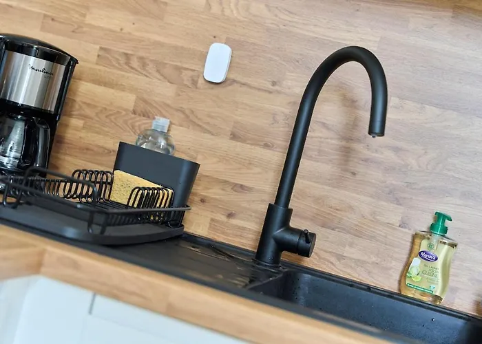 公寓 La Trilogie Choletaise Netflix, Prime Video, *